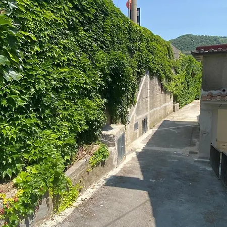 Dom wakacyjny Casa Di Don Francesco