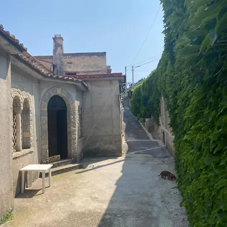 Casa Di Don Francesco Tatil Evi *