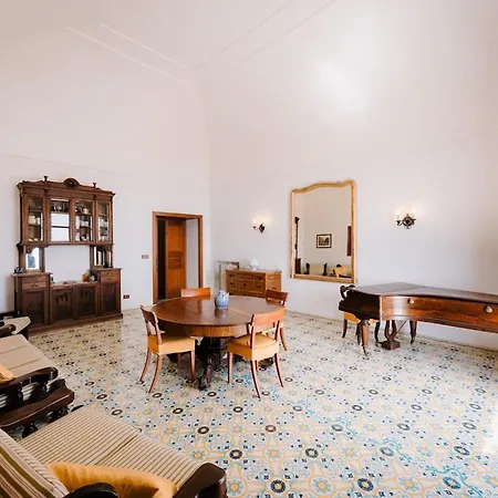 בית נופש Casa Di Don Francesco סקאלה