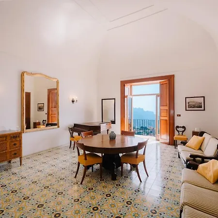 Casa Di Don Francesco 스칼라